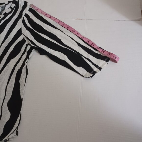 RACHEL ZOE LIGHTWEIGHT V-NECK 3/4 SLEEVE ZEBRA PRINT TOP 100% LINEN - Picture 8 of 9